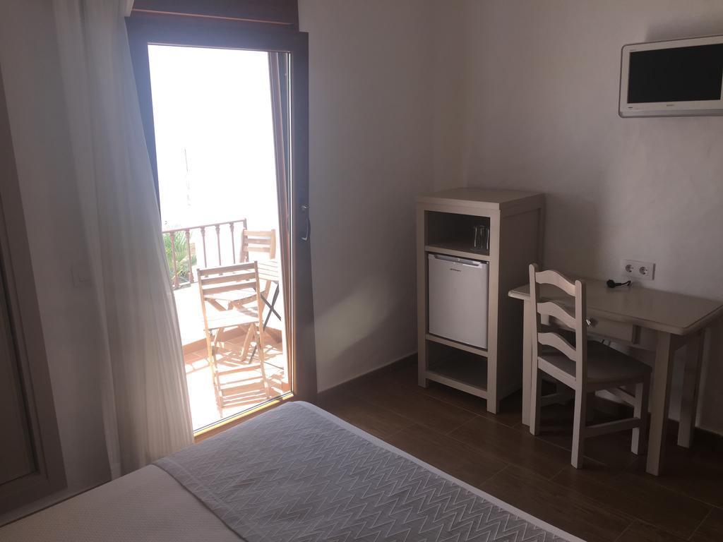 סהרה דה לוס אטונס Hotel Almadrabeta מראה חיצוני תמונה