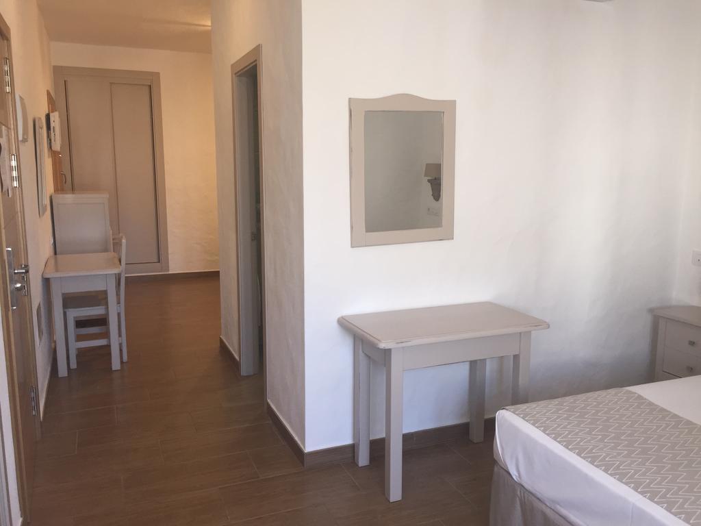 סהרה דה לוס אטונס Hotel Almadrabeta מראה חיצוני תמונה