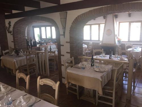 סהרה דה לוס אטונס Hotel Almadrabeta מראה חיצוני תמונה